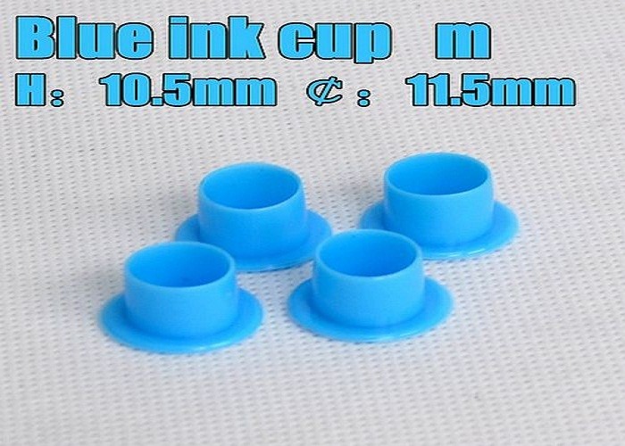 青い色のプラスチック入れ墨機械インク顔料のコップは付属品を入れ墨する